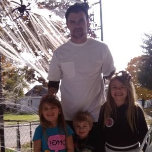 Meet your Posher, Travis